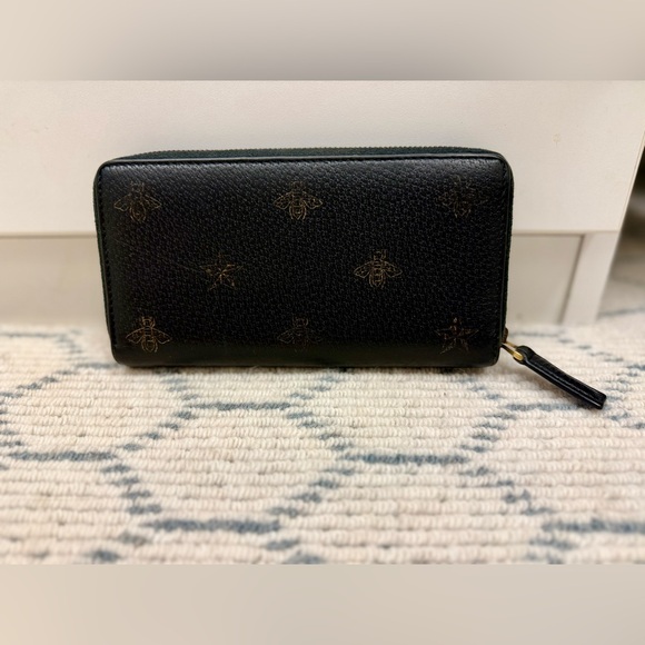 GUCCI Unisex Black & Gold Animalier Bee & Star Round Zip Long Wallet/Clutch - Picture 2 of 16
